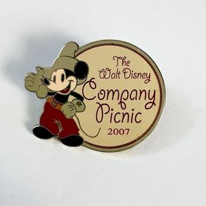 Disney company picnic commemorative pin 2007 Mickey Mouse